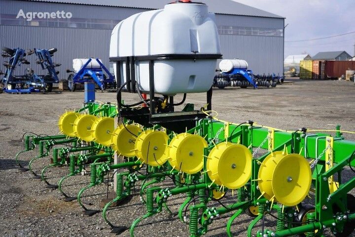 آلة التعشيب والفلاحة John Deere Kultyvator-pidzhyvliuvach John Deere RM 830