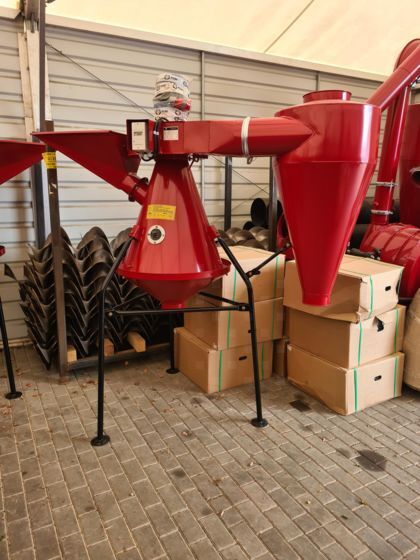 جديد وحدة تنظيف الحبوب POM Augustów M502 Trieur à grain/Grain separator/Separator zur Getreidereinig